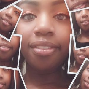 Meet your Posher, Mia